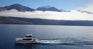 lake wanaka catamaran